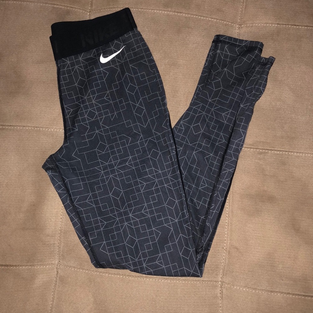 Lined Nike dryfit athletic pants